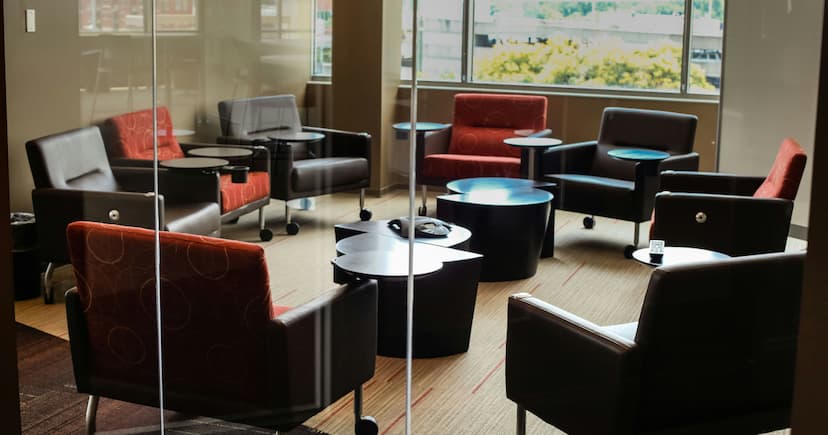 Elmos Announces 50% Dividend Hike & €10M Buyback, Boosting Shareholder Returns