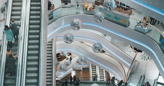 A2Z Cust2Mate Reports 2025 Growth, Smart Carts Transform Retail