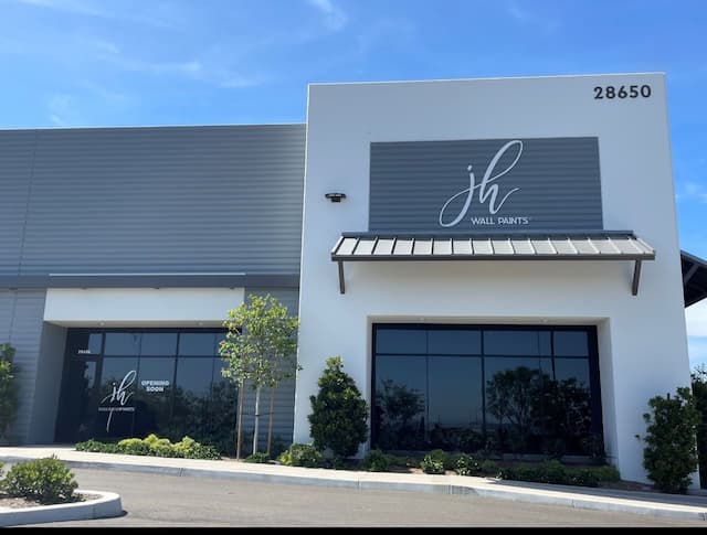 JLL Secures Leases for JH Wall Paints and Precision Aerial Services in Orange County