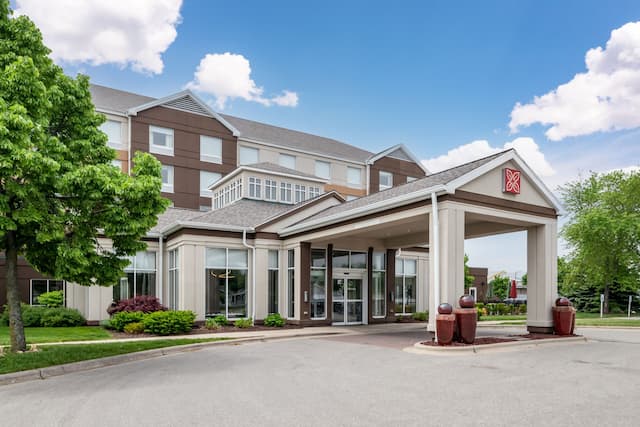 Greysteel Secures $14.91M Refinancing for Hilton Garden Inn Green Bay