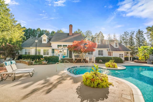 Comunidad Partners Boosts Greenville Workforce Housing with Haywood Acquisition