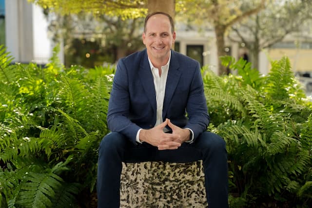 United Capital Boosts Team with Finance Expert Adam Lipkin