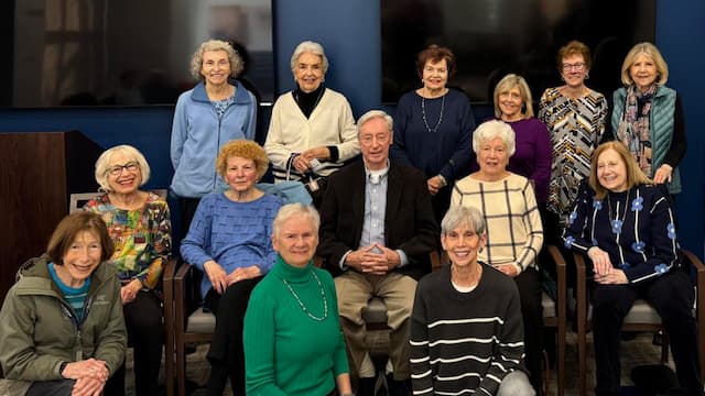 Erickson's Grandview Fosters Community Through Pre-Move Social Groups
