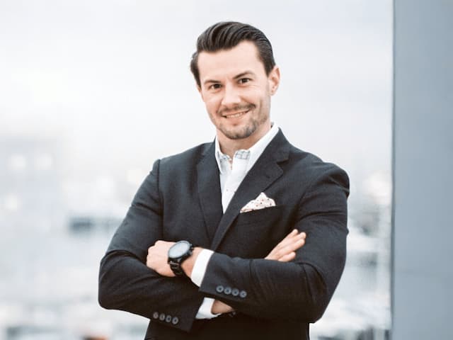 Top Gun Team Launches Revolutionary Real Estate Model with $1M+ Agent Benefits