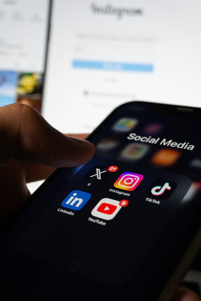 Media Presence Key for Real Estate Agents to Attract Clients and Recruits
