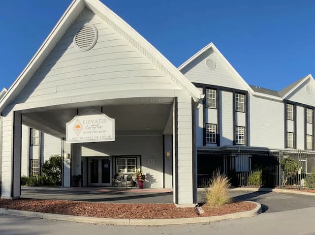 Expert Tips for Choosing the Right Assisted Living: Avoid Cost Traps