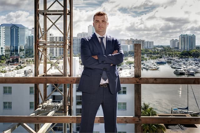 Sarasota's Luxury Real Estate Defies Florida's Cooling Market