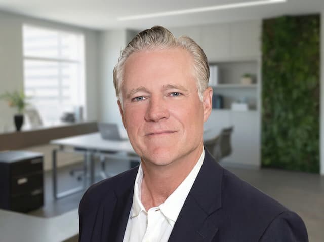 Older Homeowners Lose Thousands in Sales Due to Maintenance Gaps, Private Deals