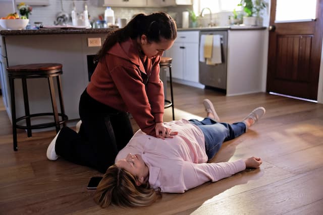 New 2025 CPR Guidelines Revolutionize Choking, Opioid Response