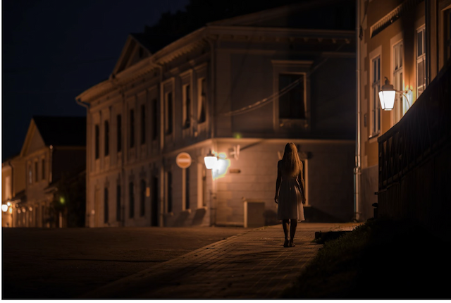 67% of Women Fear Walking Alone at Night, Survey Reveals