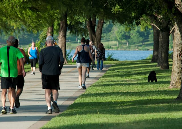 Sedentary Behavior Linked to Higher Risk of Cardiovascular Events After Heart Attack