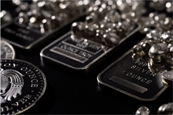 Silver Hits Record Highs as Investors Capitalize on Breakout Opportunity
