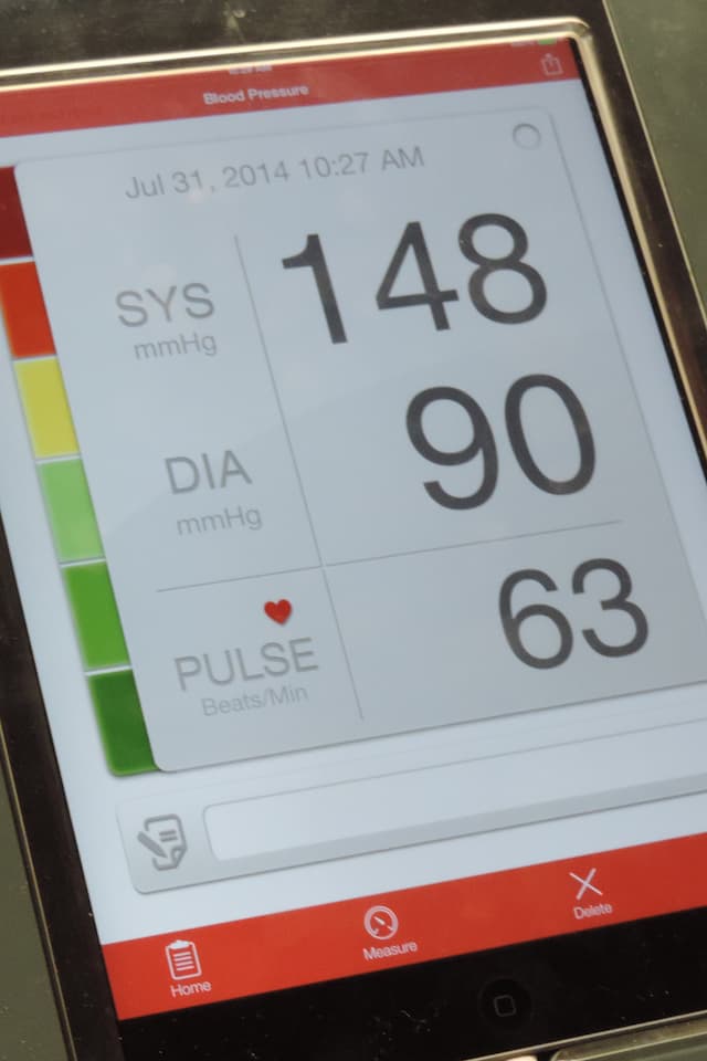 Young Adult Blood Pressure Linked to Heart, Kidney Disease Risk After 40