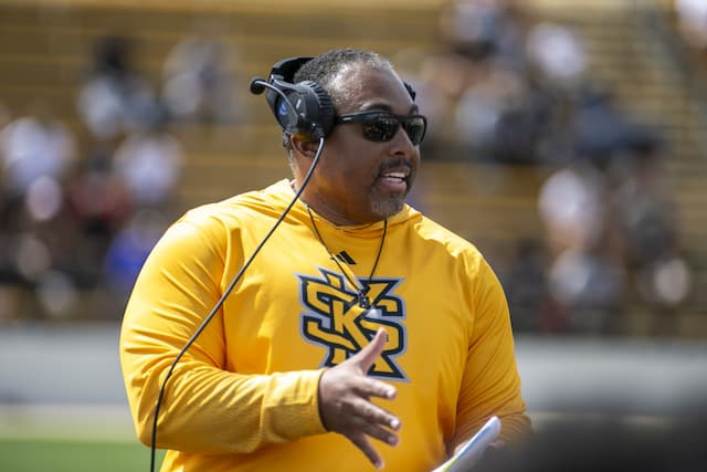 Kennesaw State's Jerry Mack Wins Prestigious Bear Bryant Newcomer Coach Award
