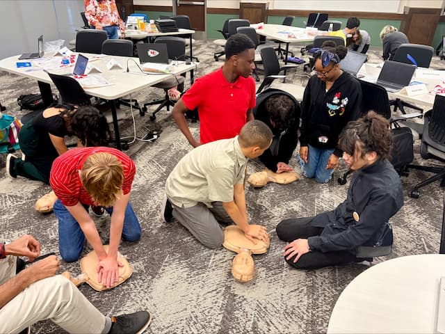 Justin Reid Tackles Cardiac Arrest Survival with CPR Education in Summer Camp