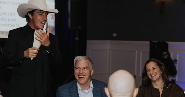 Side by Side Kids Hosts 7th Annual Heart of a Lion Gala in Austin