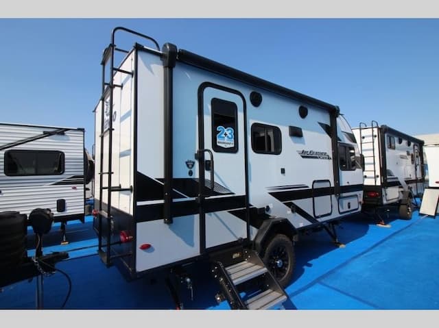 Pete's RV Center Expands Used Camper Selection and Financing