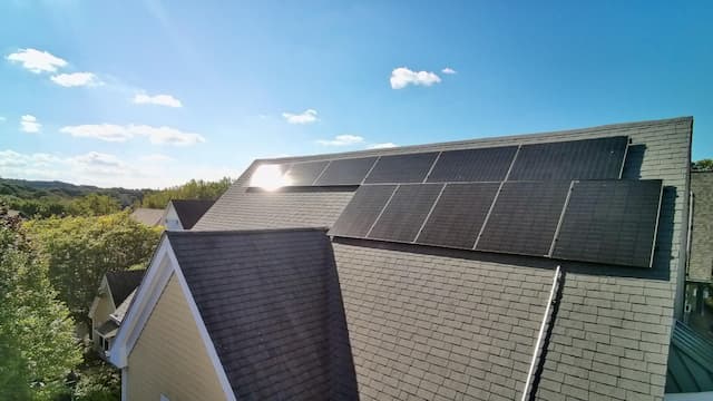 Sunfinity Power Leads MA Solar Rush Before 2026 Incentive Deadline