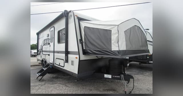 Pete’s RV Center Adds 2026 Flagstaff Shamrock 233S to Vermont Inventory