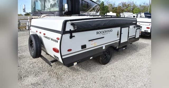 Topper’s RV Highlights Rockwood Pop-Up Campers in Texas