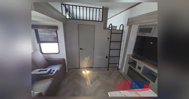 Larry’s RV LLC Highlights Fifth-Wheel and Loft Camper Options for Oklahoma Buyers