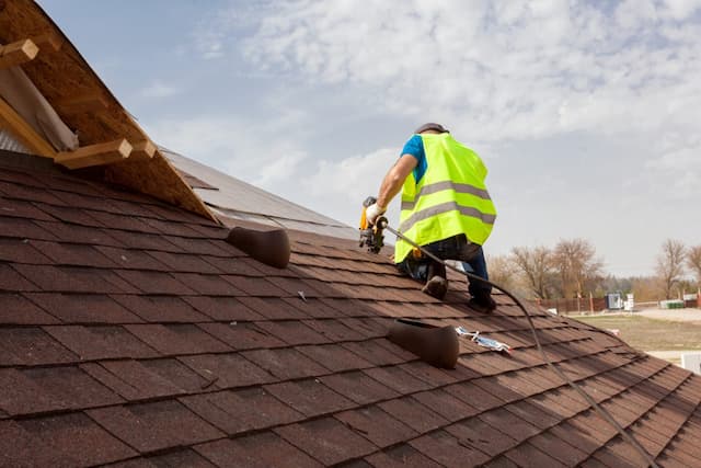 Expert Tips on Selecting Durable, Stylish, and Energy-Efficient Roofing Options