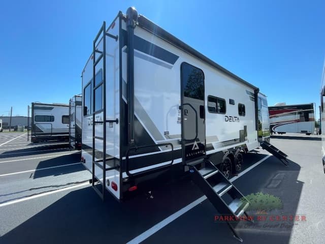 Parkview RV Center Rolls Out 2025-2026 RVs with Expanded Inventory