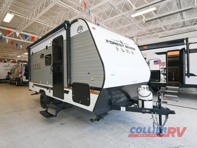 Collier RV Rockford Expands Inventory with New Travel Trailers and Motorhomes