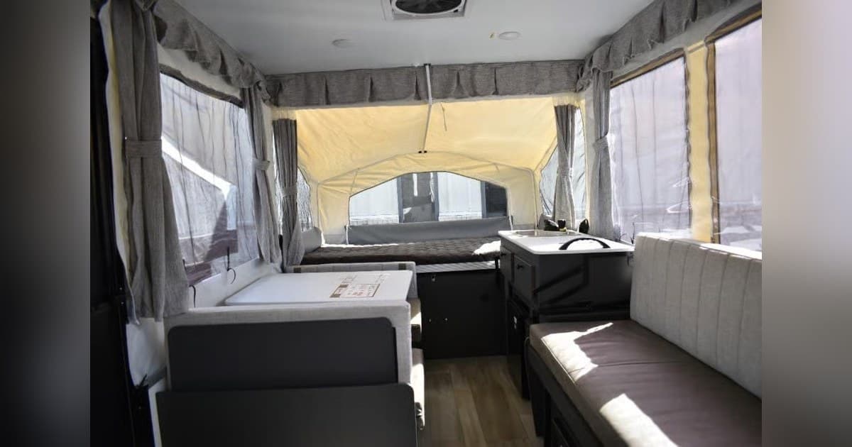 Topper's RV Expands Towable Inventory in Waller, Texas