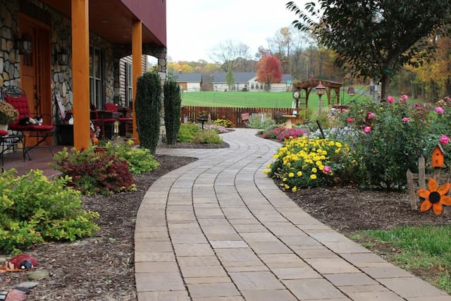 Paver Driveways: Easier, Cheaper Repairs Than Concrete Slabs