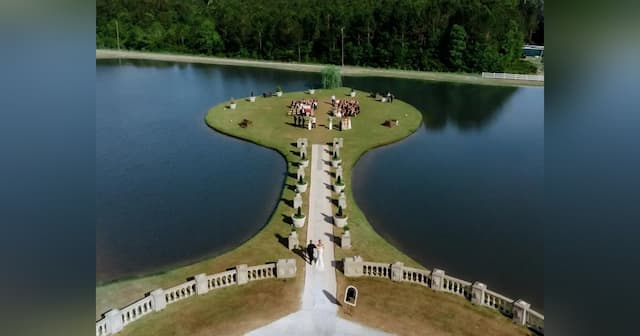 Chateau 1800 Opens 57-Acre Estate for 1,500-Guest Weddings Near Savannah