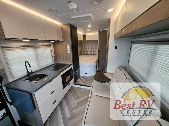 Best RV Center Adjusts Inventory for Seasonal Demand