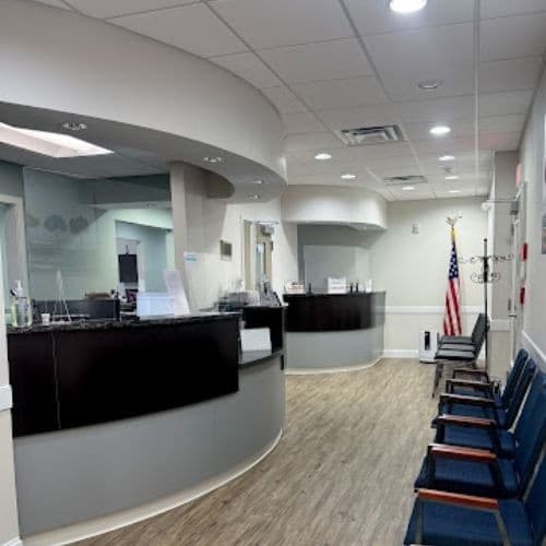 Cherry Hill Dentist Pushes Implants Over Bridges and Dentures