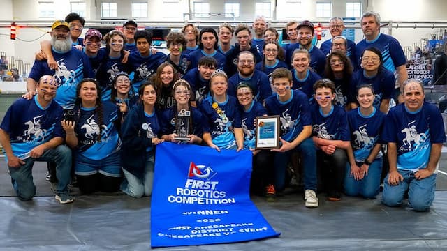 Behl Orthodontics Cheers FRC Team 122's Championship Win