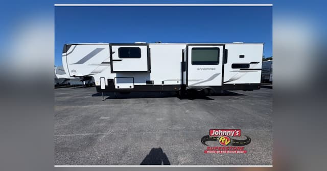 Johnny’s RV Superstore Adds New Fifth Wheel Campers in Theodore, AL