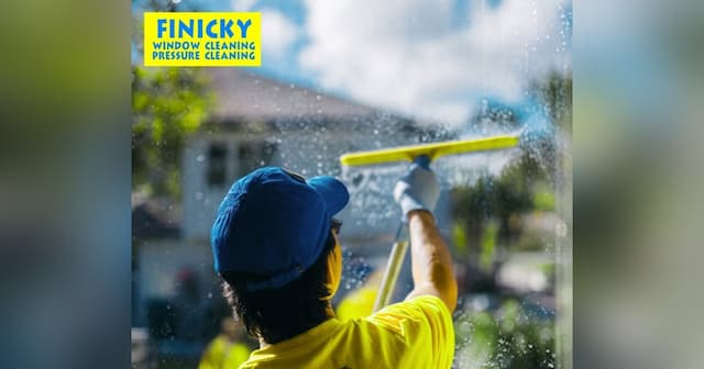 Finicky Window Cleaning Publishes Transparent Cost Guide for Tampa Bay