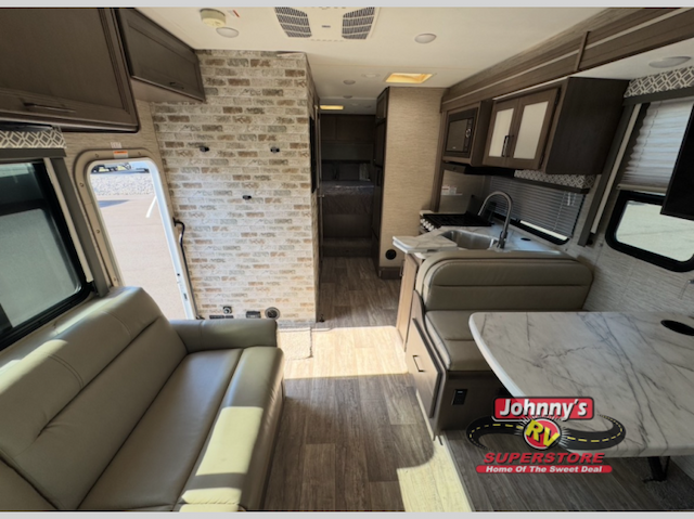 Alabama RV Sales Surge as Johnny's Superstore Updates Inventory
