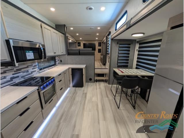 Country Roads RV Center Expands 2026 Inventory with New Travel Trailers and Fifth Wheels