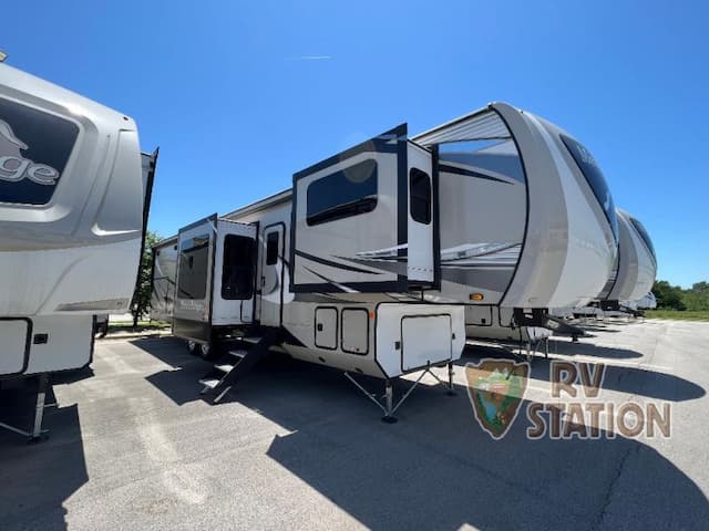 RV Station Bryan College Station Redefines the RV Buying Experience in Texas with Top-notch Fifth Wheels