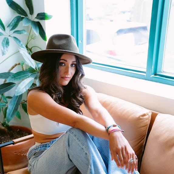 Peekaboo Boudoir Celebrates Successful First Month in Bend with Empowerment Focus