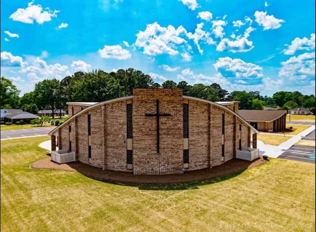 Dunn Church Welcomes Families with Biblical Teaching and Community Focus