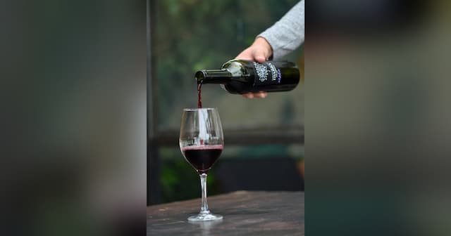 10Musica Uncorks Calorie Counts for Wine Lovers This Holiday Season