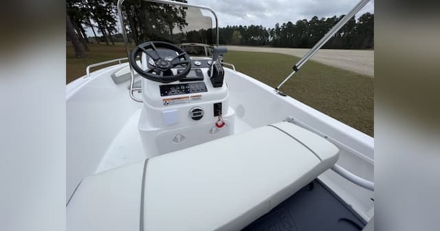 Factory Direct Marine & RV Highlights Boat Inventory and Trade-In Options