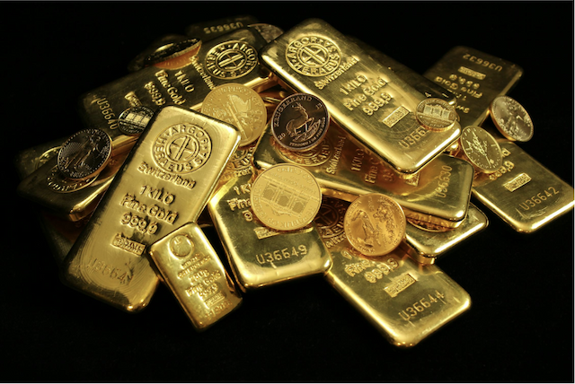 Global Markets Plunge: Why Gold Shines Amid Recession Fears