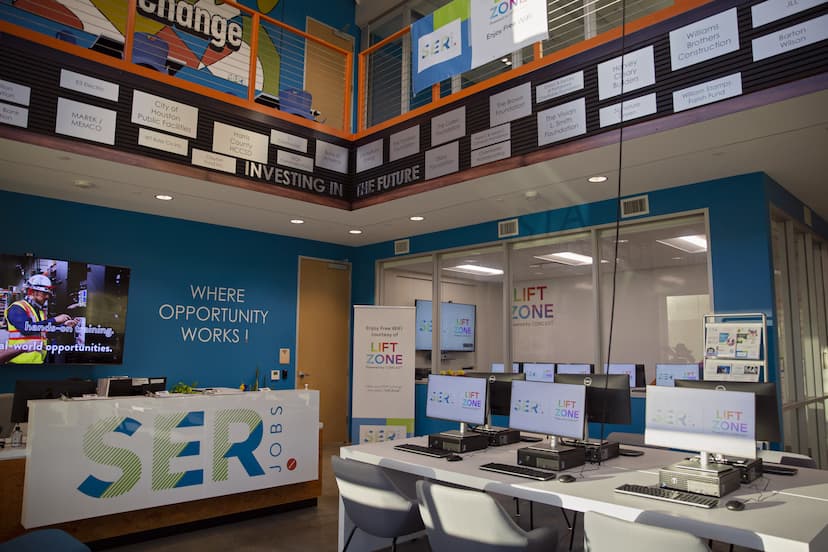 Comcast Launches Flagship Lift Zone with SERJobs in Houston to Advance Digital Skills and Workforce Opportunities