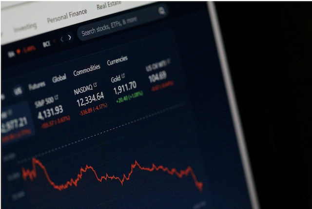 The Impact of Gamification on Investor Behavior and the Rise of Self-Directed Trading