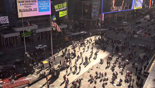 Bussler & Co Unveils Digital Accessibility Message on Times Square Billboard