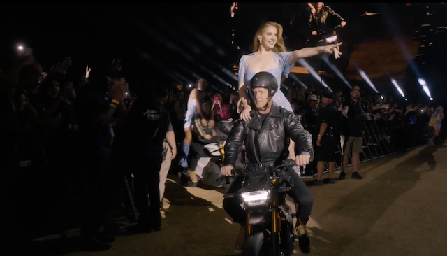 Lana Del Rey's Dramatic Coachella Entrance on Ryvid Anthem Electric Motorcycle