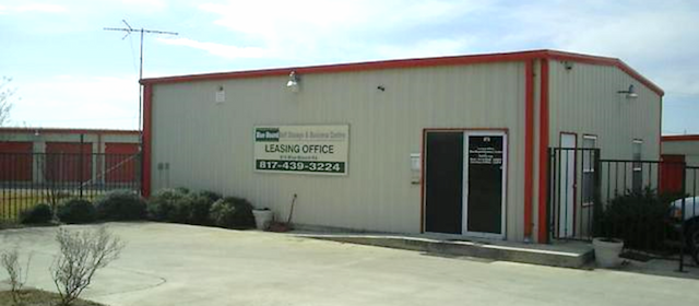 Affordable & Secure Self Storage in Fort Worth, TX with 24-Hour Access & Amenities