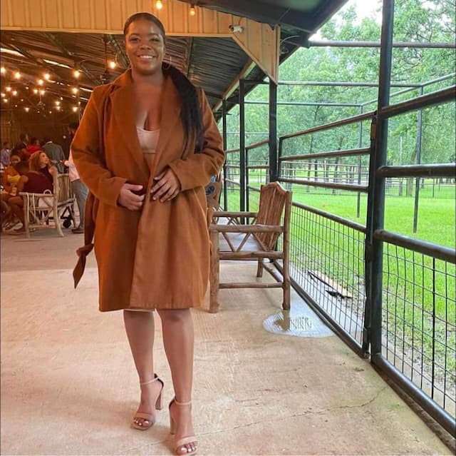 Skilled Hairstylist Offering 20% Discount on Services at Salon & Spa Galleria S. Cooper